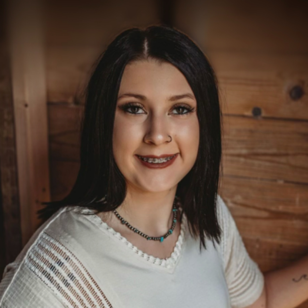 Celia Long at C&B SALON CO LLC in Lamar, MO