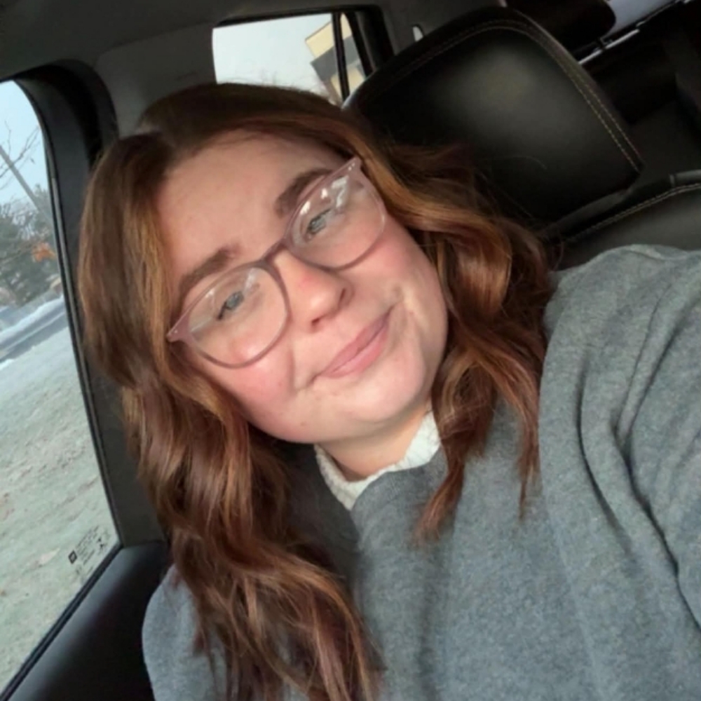 Kaylee Vist at 14:8 Salon & Spa in Otsego, MI