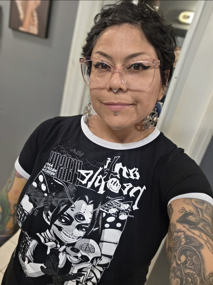 Cinthia Caro at Shadow Barber Sam 💈 in Barrington, NJ