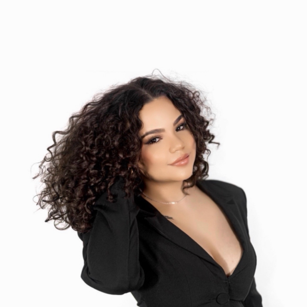 Erika Jaquez at Salon Peak by Marcella Nicole in Westfield, NJ