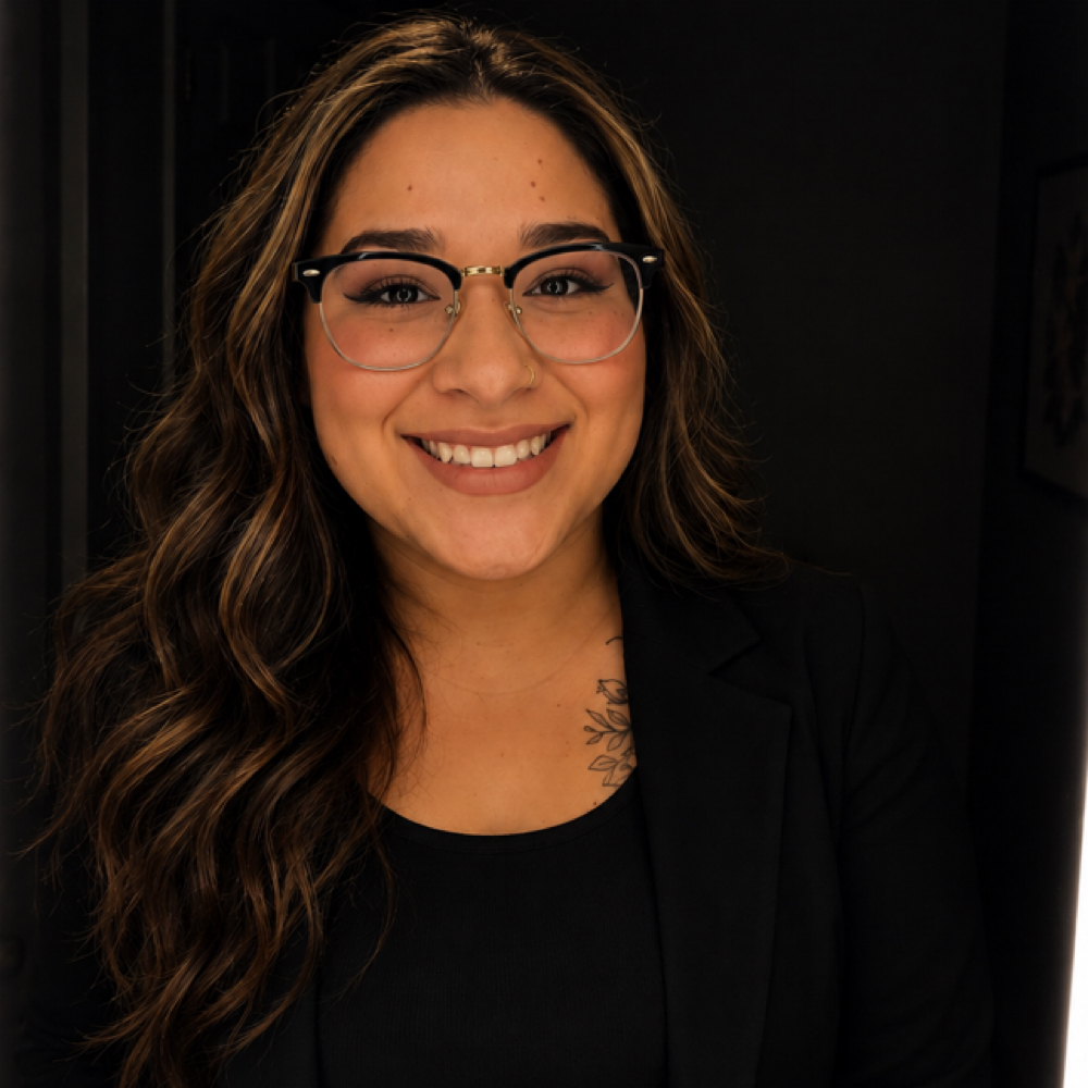 Kirsten Bocanegra at De-al a Shawn Jett Salon in Wichita, KS