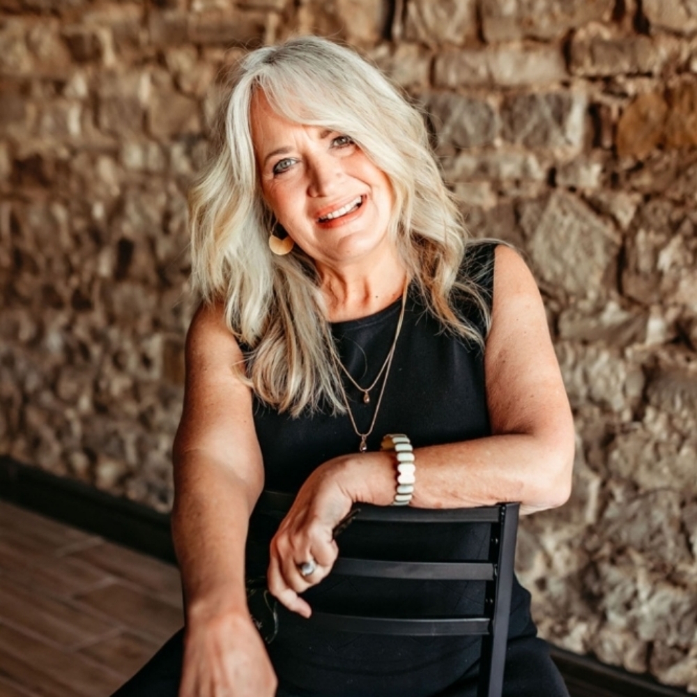 Cheryl Irvan at Cutting Room and Co. in De Queen, AR