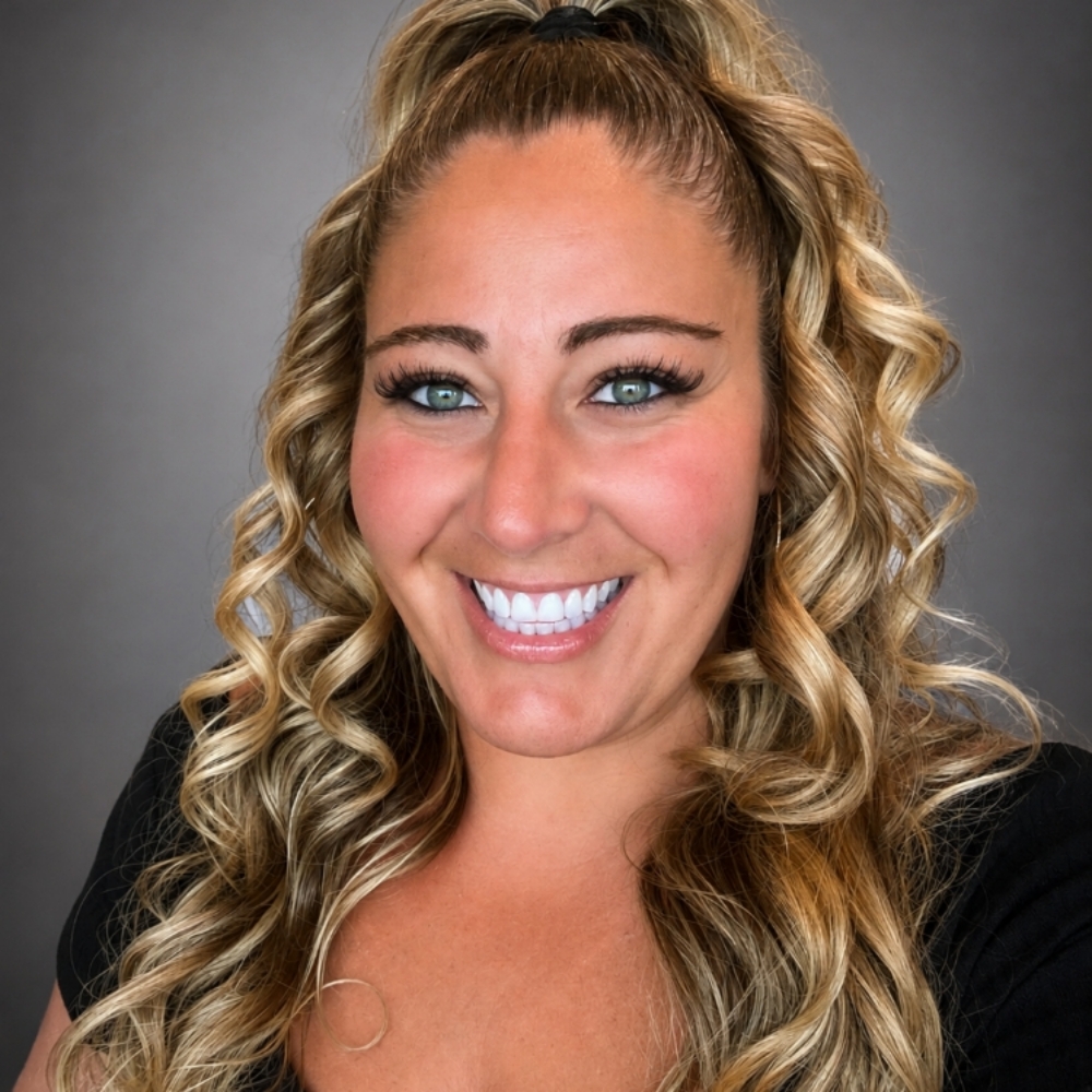Jessica Bolieiro at Luminous Vibes Beauty Lounge in Wareham, MA