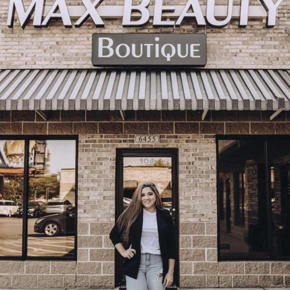 Amiah Presson at Max Beauty Boutique in Loves Park, IL