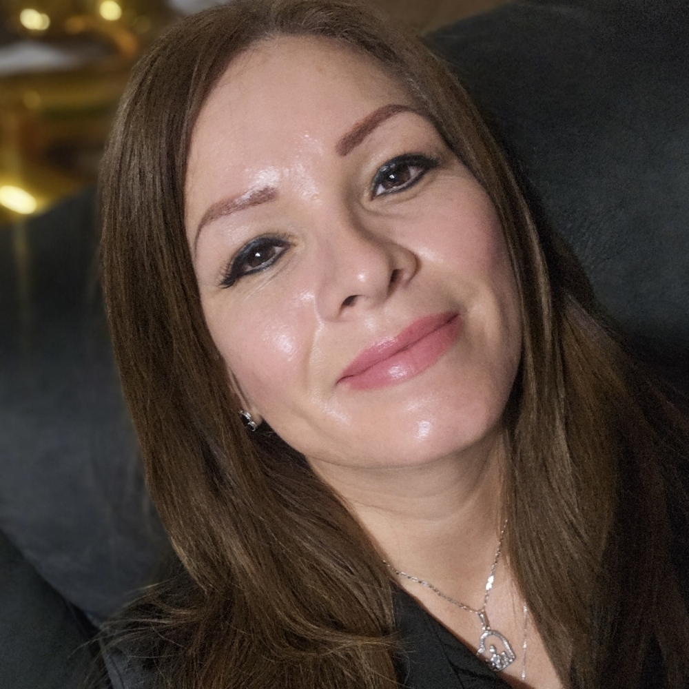 Verónica Gonzalez at Beauty B4 & After in Fort Worth, TX