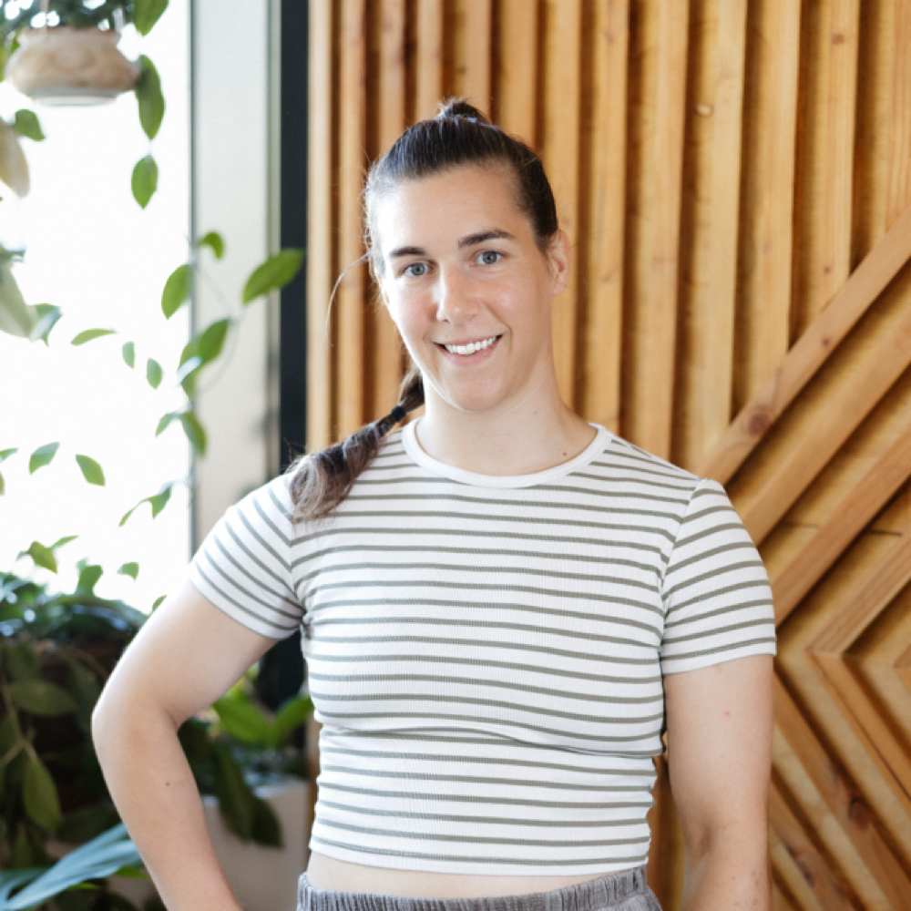 Louise Queirolo at Peace Love and Sugar in Clackamas, OR