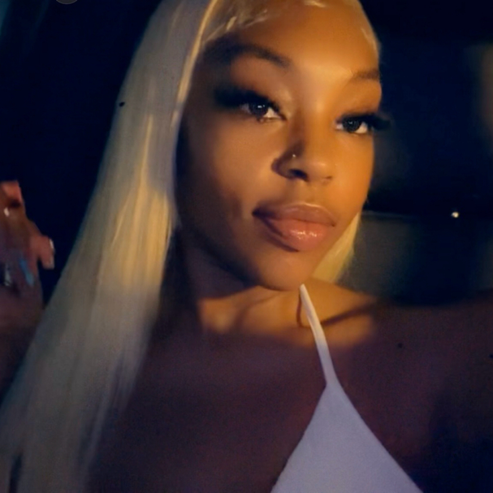 Ari Lashea (Arii’s Lab) at Queendom’s Beauty Lab in Melbourne, FL