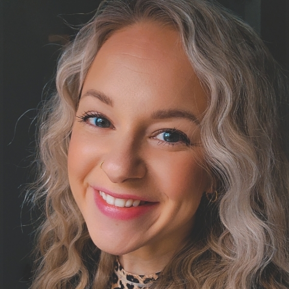 Julie Sevigny at Magnolias Salon Inc in Sanford, ME