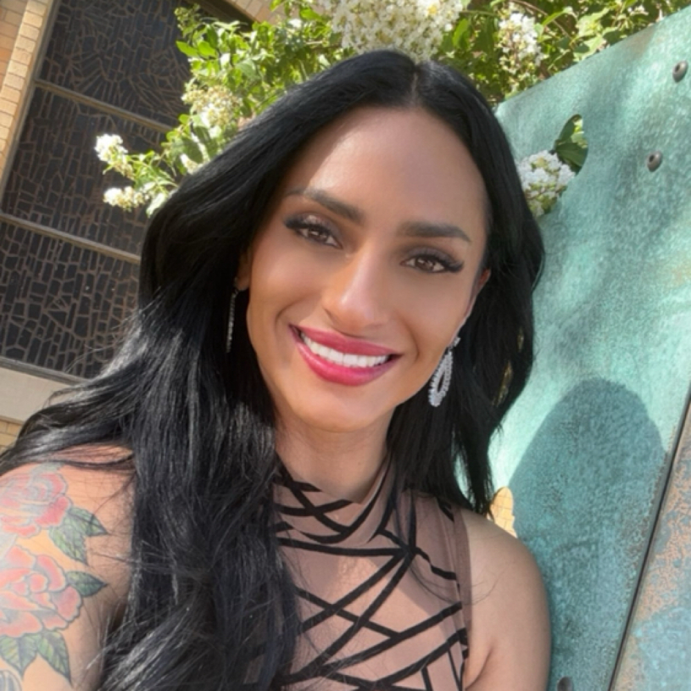 Monica Valles