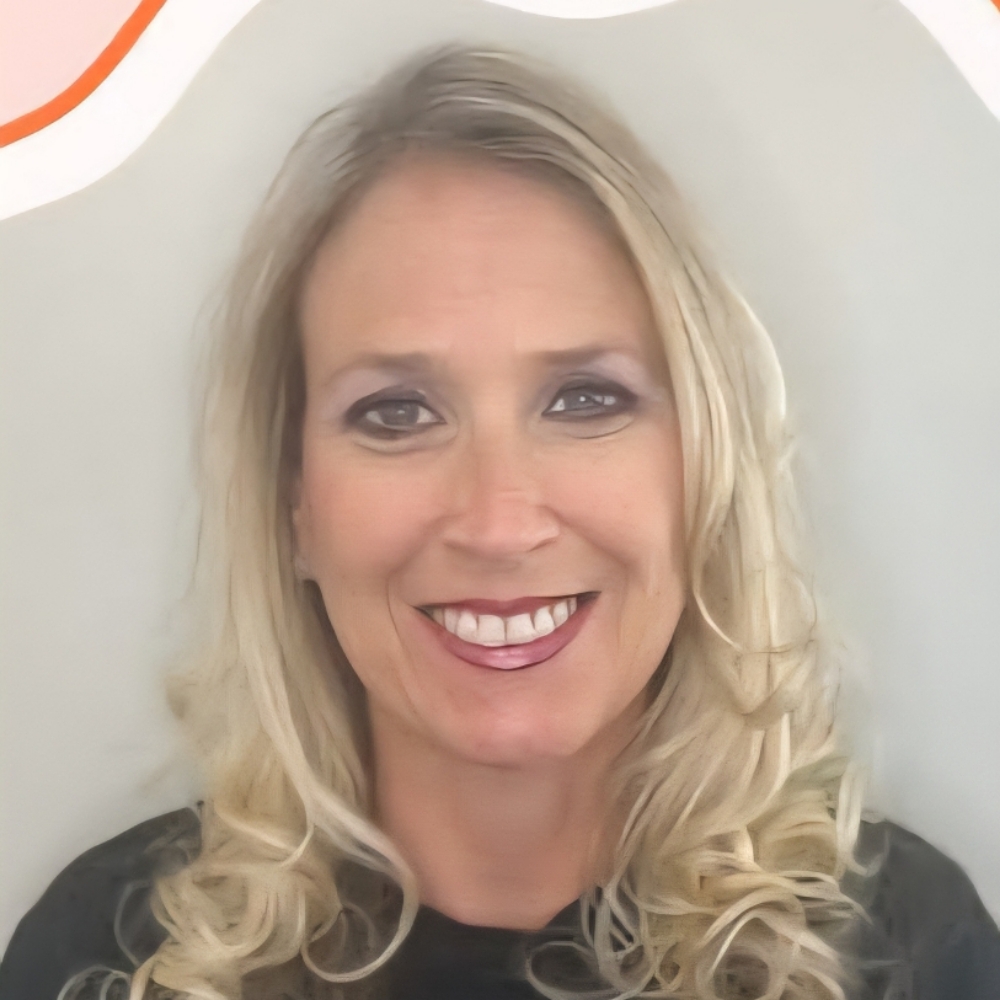 Alanna Bates at Salon Platinum in Albertville, AL