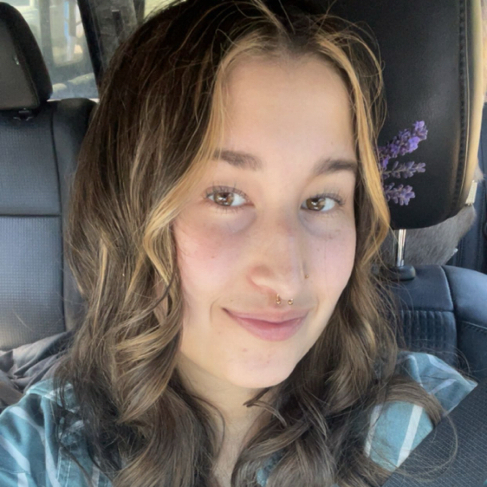 Daissy Gonzalez at Head Case Beauty and Barber Company in canby, OR