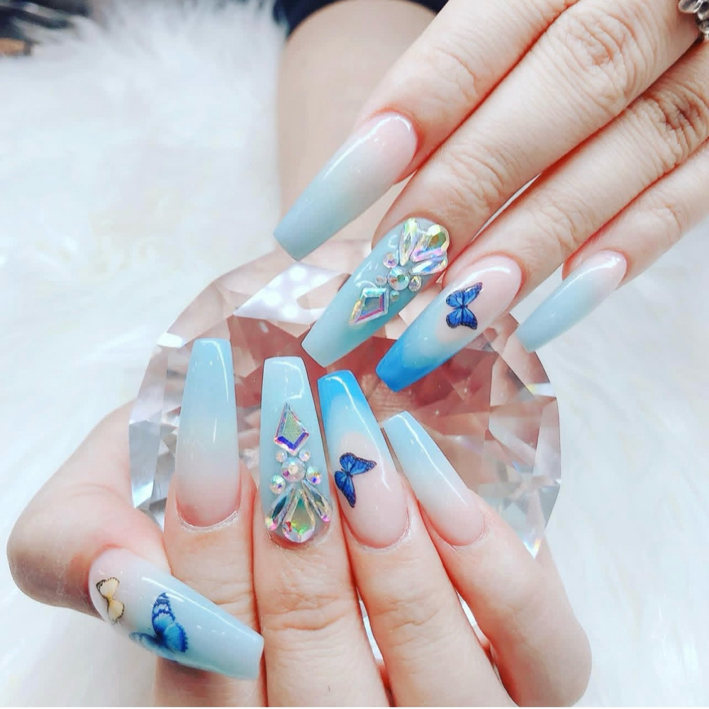 Walk-in In at J&J studio nails spa in Stockton, CA