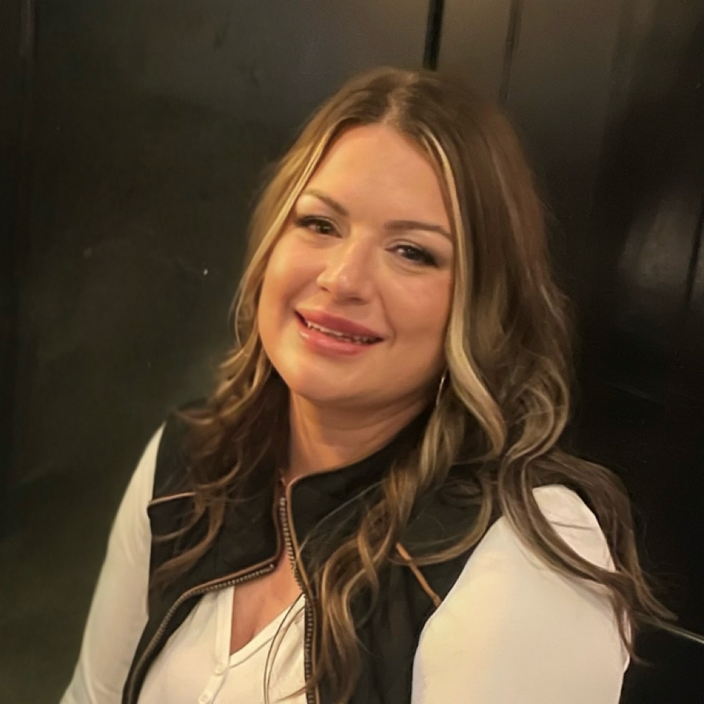 Sarah Manderville at Simply Skin LLC in Carson City, NV