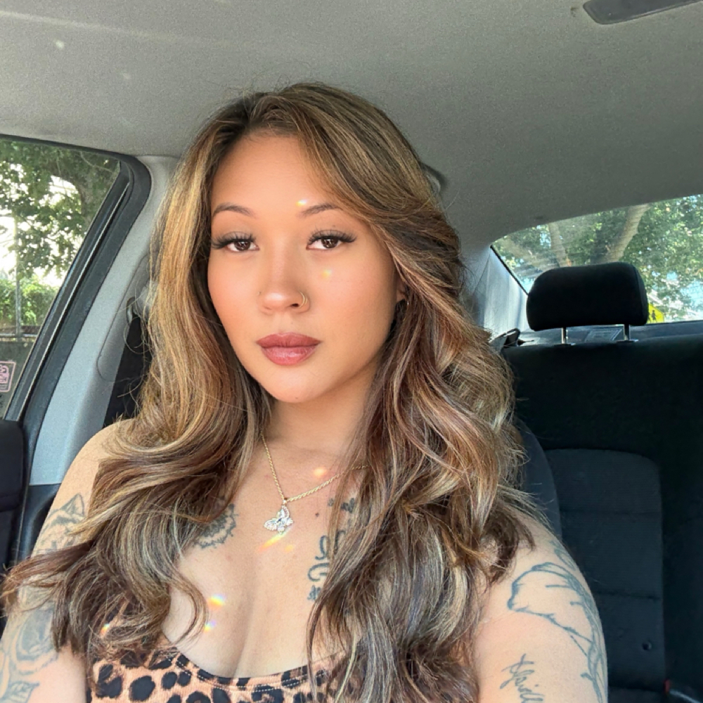 Kaila Clemons at Sasha Moon Salon LLC in Seattle, WA