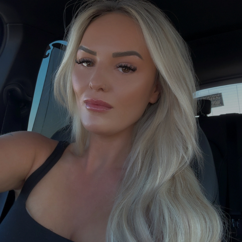 Taylor Lovell at Spray Tan Glow & GO in Kennewick, WA