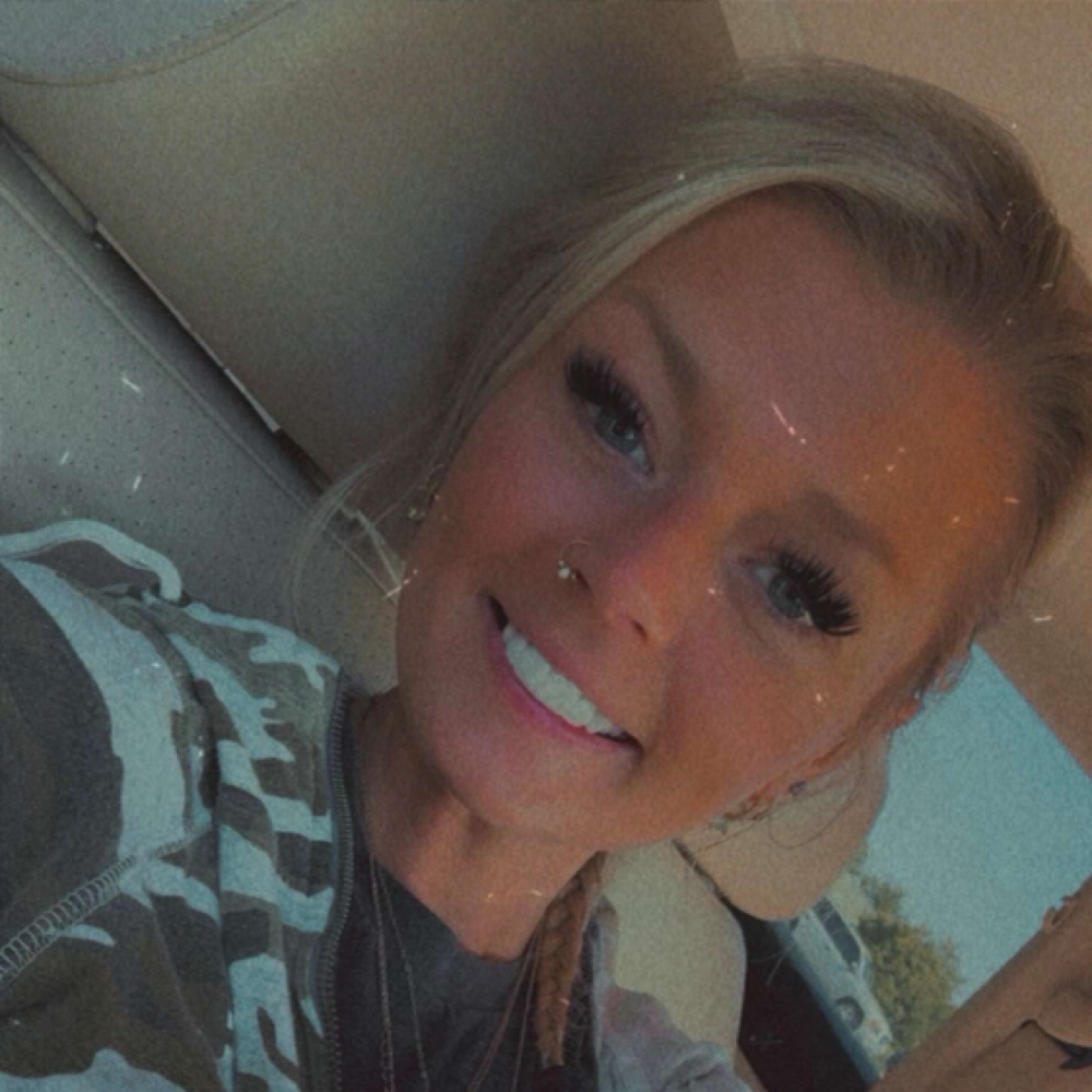 Sommer Easterwood at Boho Roots Beauty Bar in Hebron, KY