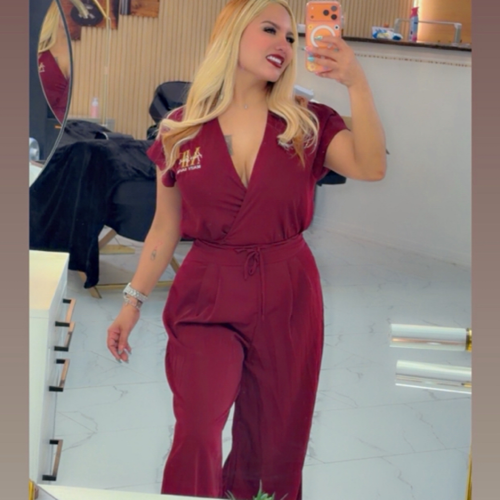 Nubia Cardenas at Mariela Hair Studio in Highlands, TX