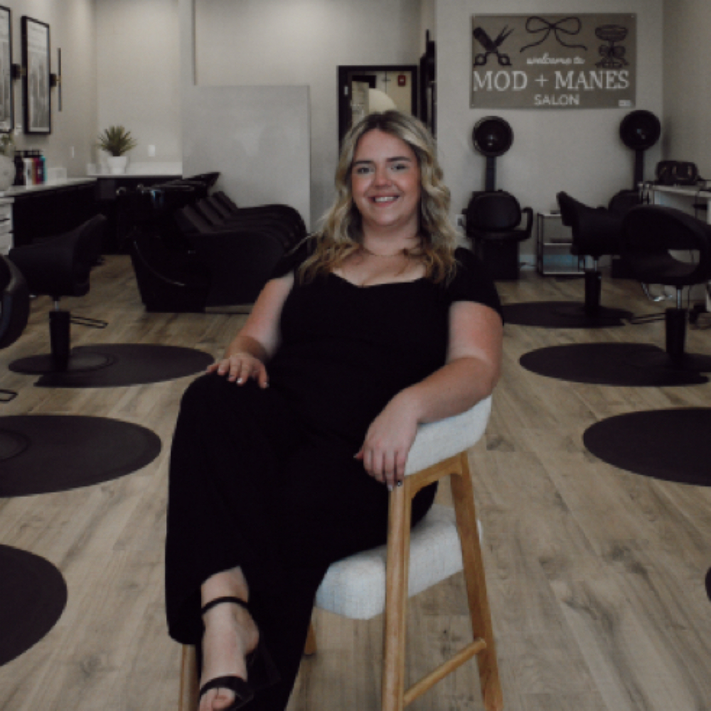 Jenna Bliss at Mod Manes in Shelby Twp, MI