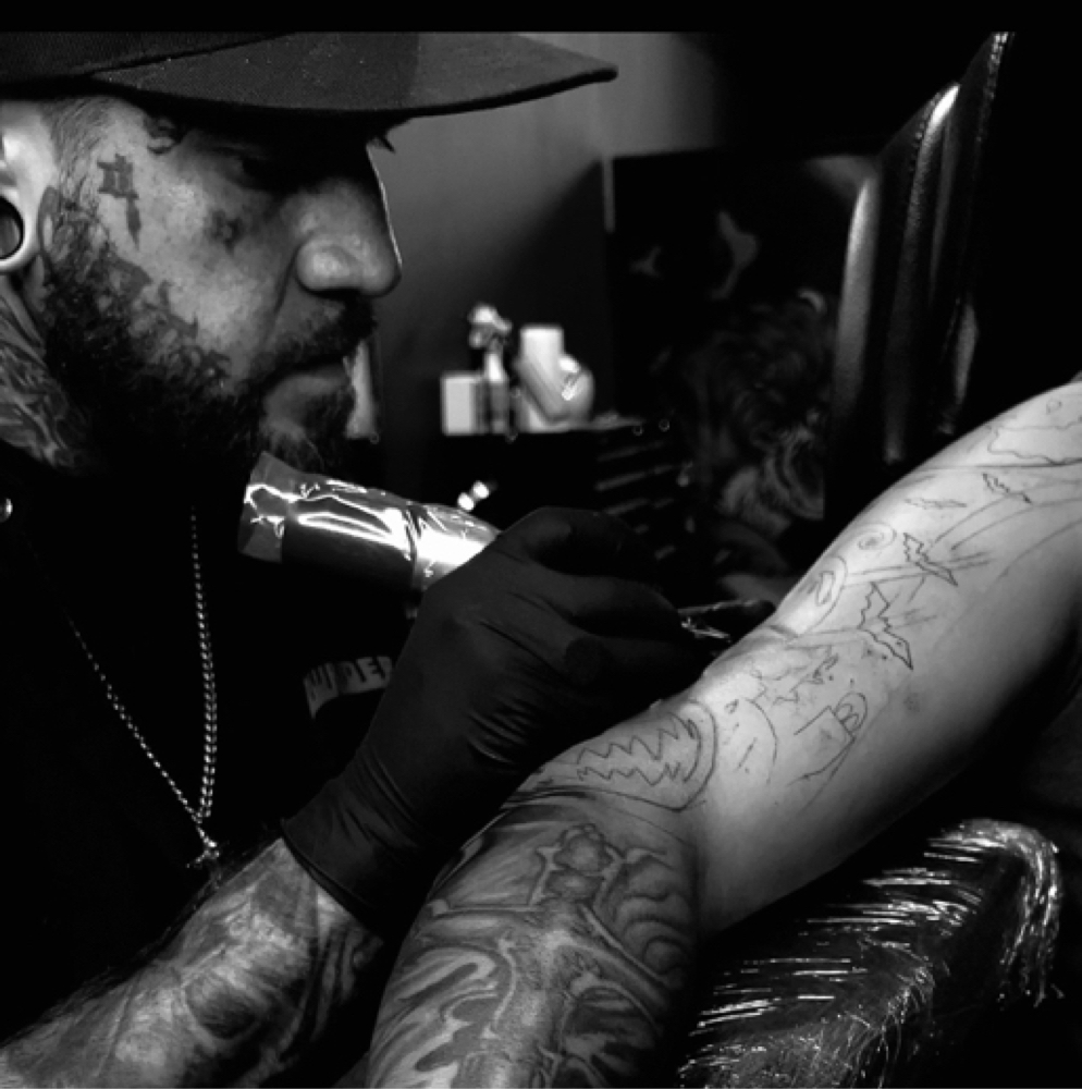 Izzy tattooz