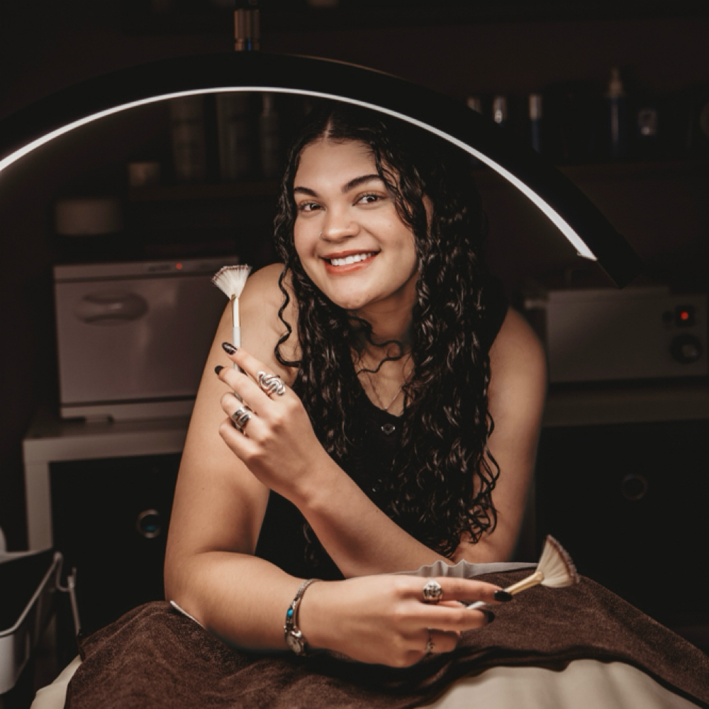 Makayla Elliott at Blue Haven Salon & Spa LLC in Buena Vista, VA