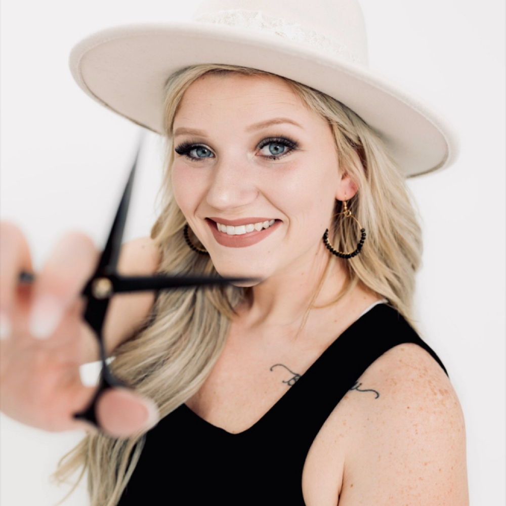 Jasmine Johnson at The Beauty Loft in Sylacauga, AL