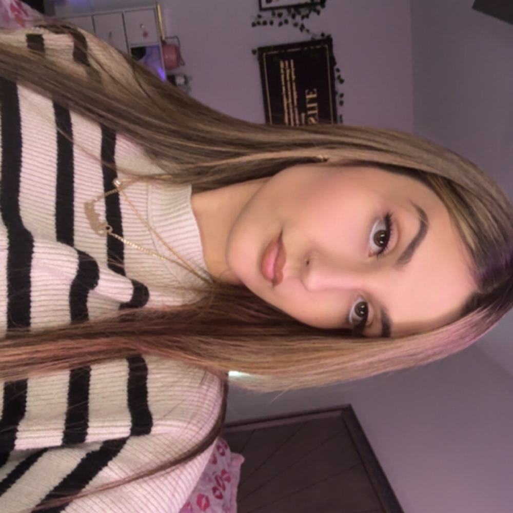Elvira Islamovic at Lash Nails Pinellas in Pinellas Park, FL