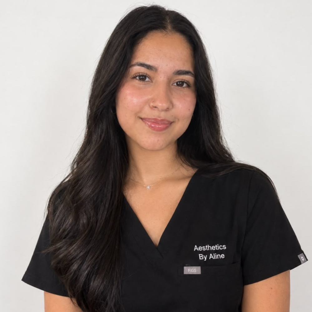 Júlia Oliveira at Aesthetics By Aline in Danvers, MA