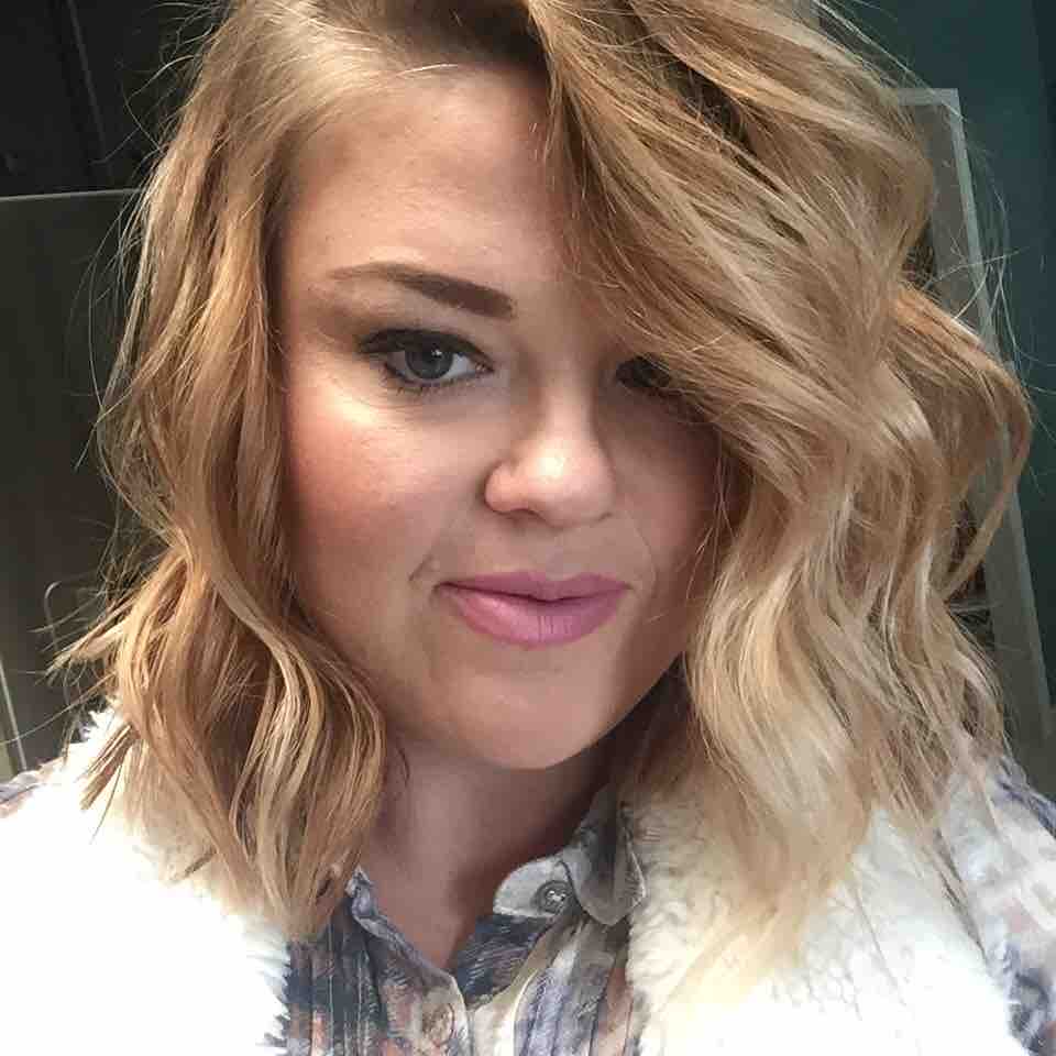 Saprina Putnam at Thairapy Studio At The Bar in Fresno, CA