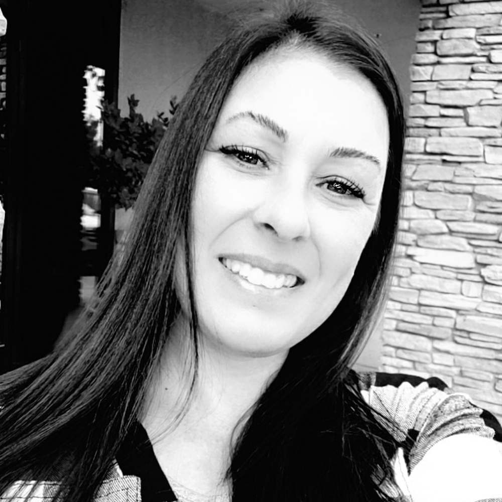 Jenn Bird at Elite Esthetics Beauty & Wellness Studio, LLC in Turlock, CA