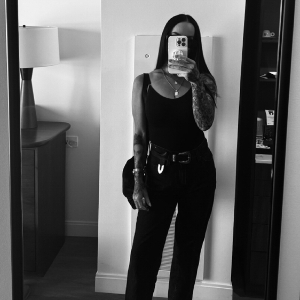 Hana Rosenzweig at Painted Arrow Beauty Salon in Central Point, OR