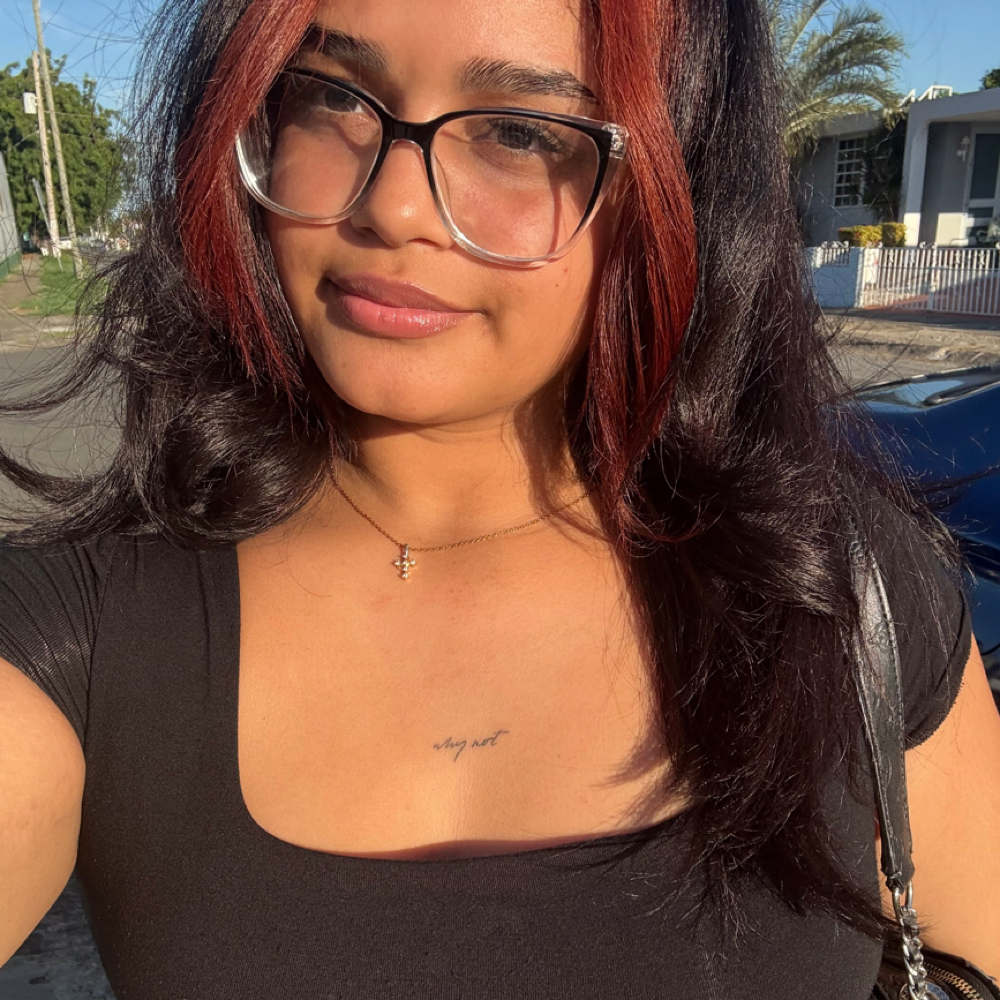 Jariana N. Lopez at Elegance HUB in Salinas, PR