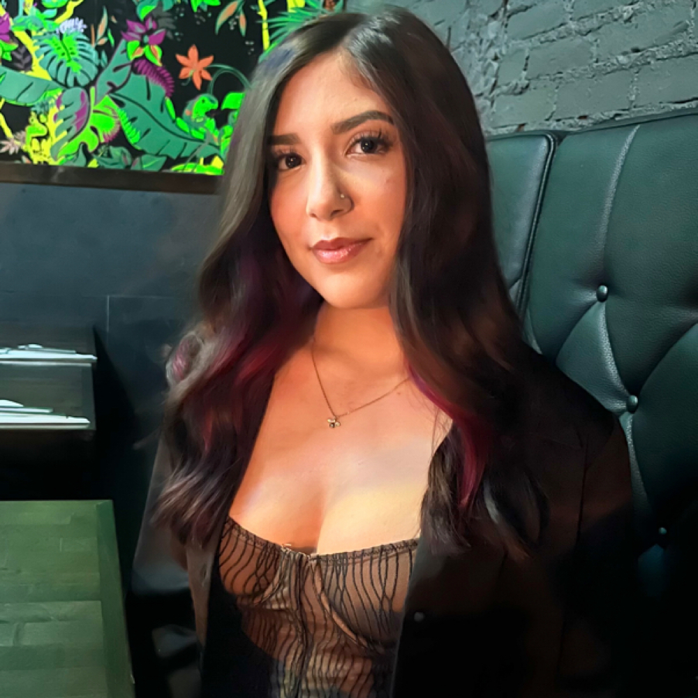 Alana V