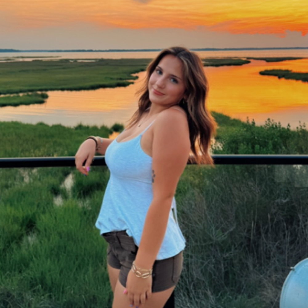 Daytime-Nikole Marzullo at Walk With Scissors in Middletown, PA