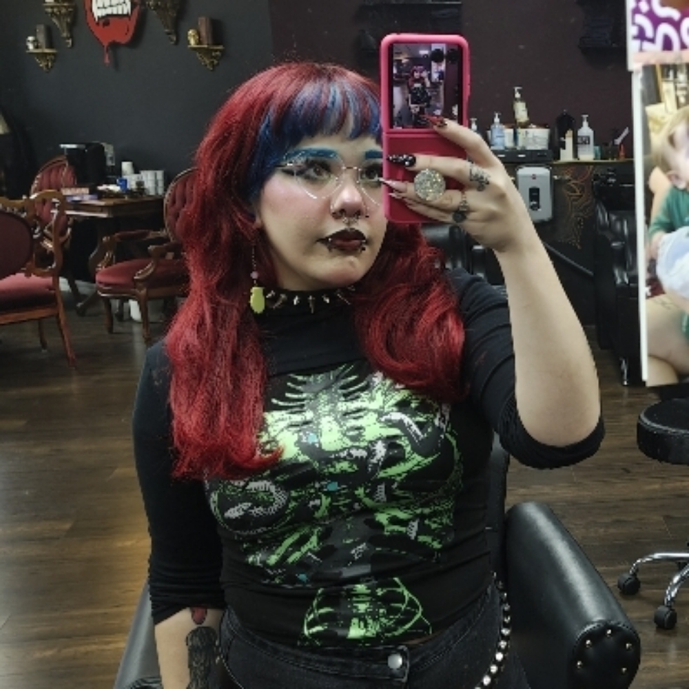 Yzzy Saez at Salon Alter Ego in Spring Hill, FL