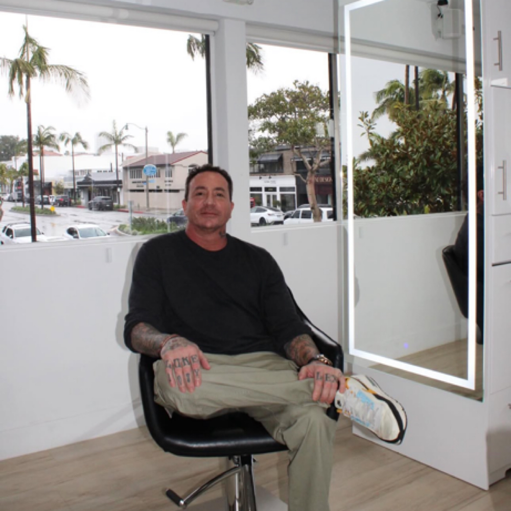 Chris Pedroarena at Newport Beach Salon & Suites in Corona Del Mar, CA