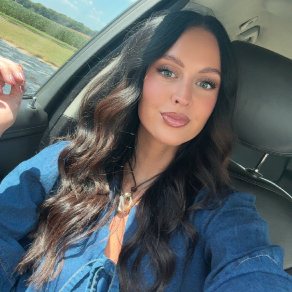 Mackenzie Goodman at Honey Bee Salon & Spa in Portland, TN