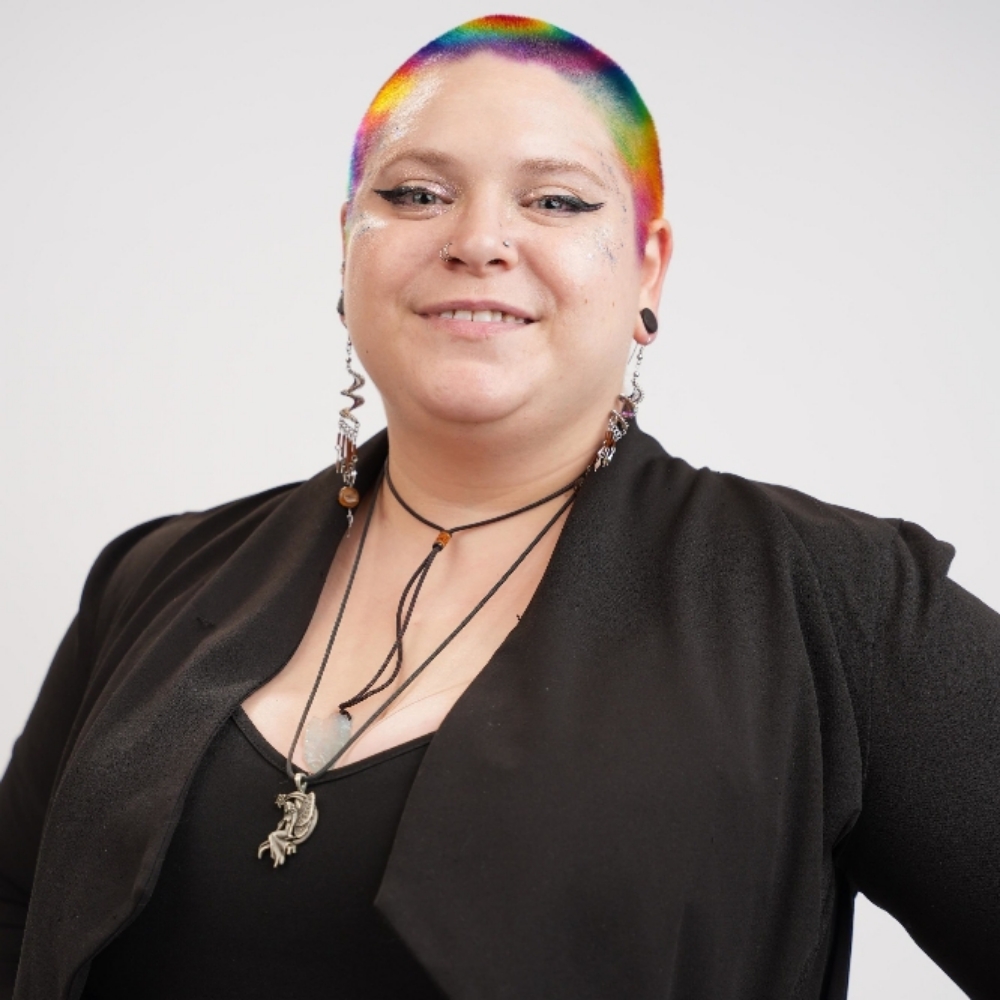 Anuh Midence at Neon Lux Salon & Spa in D'Iberville, MS