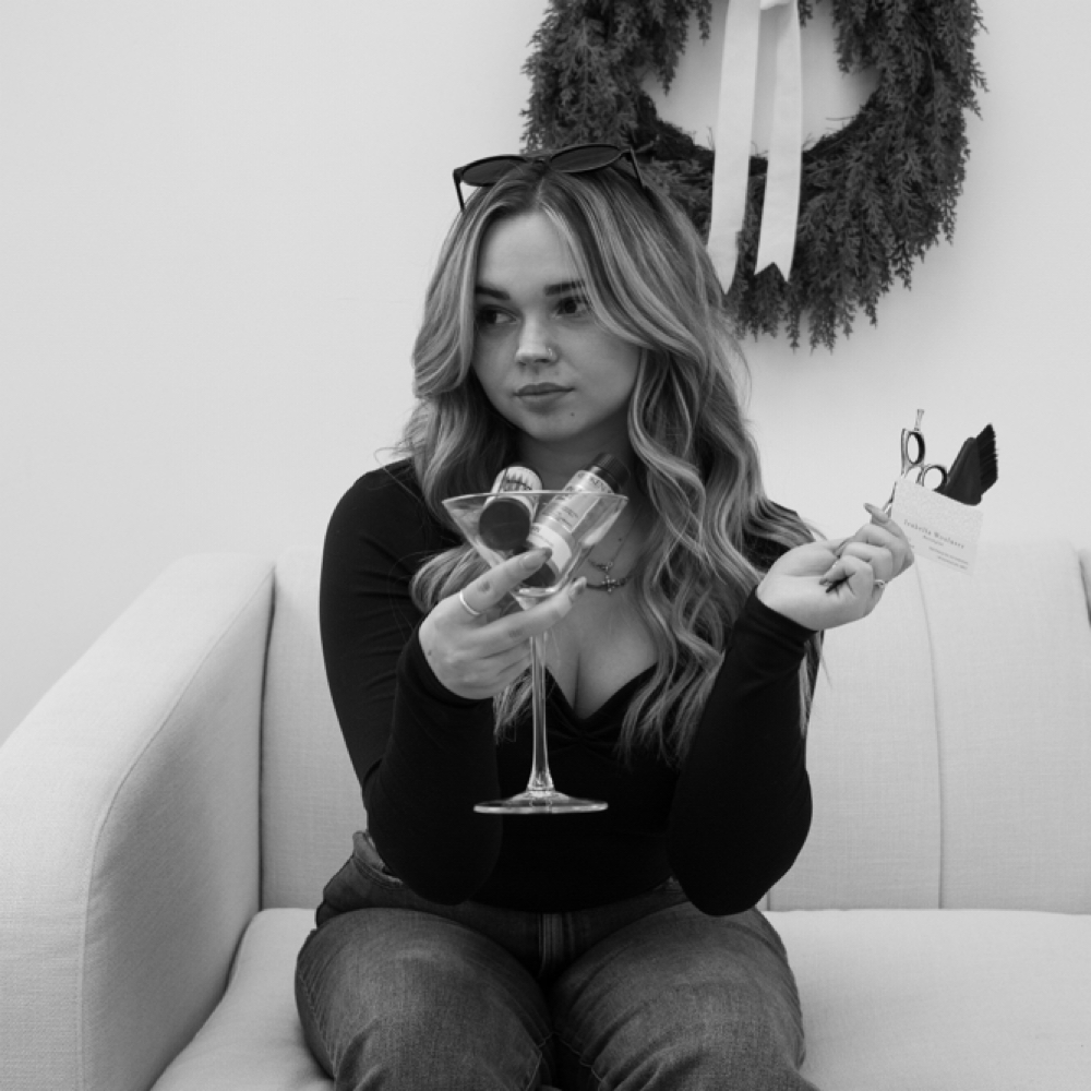 Isabella Woolaver at BOLD Beauty Bar & Extensions in Norwalk, OH