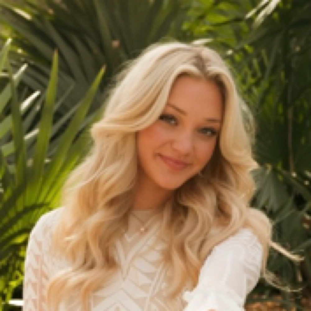 Jayden White at Salon Jul's in Marble Falls, TX