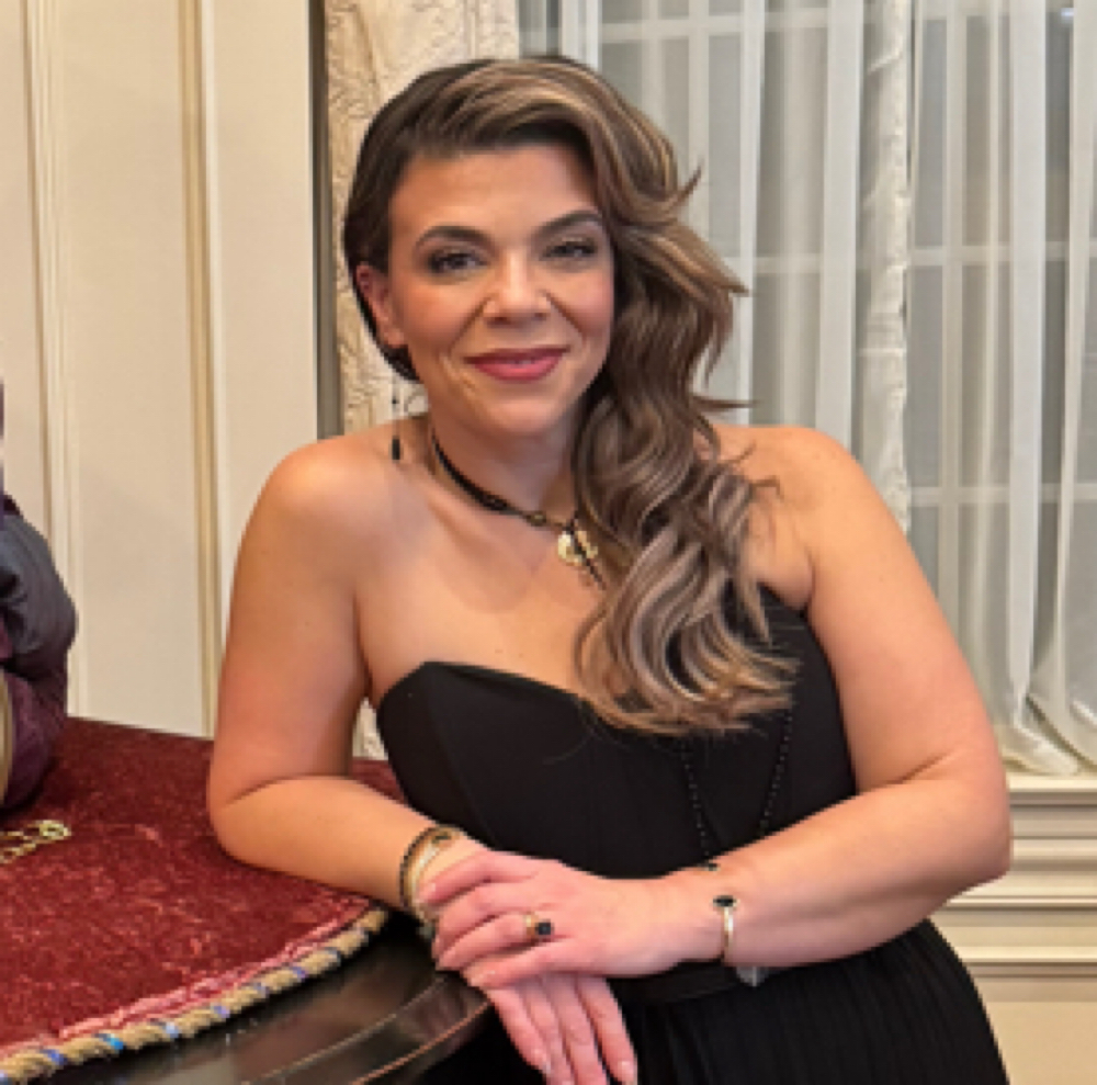 Angelica Roman at Pura Vida Art in Fanwood, NJ