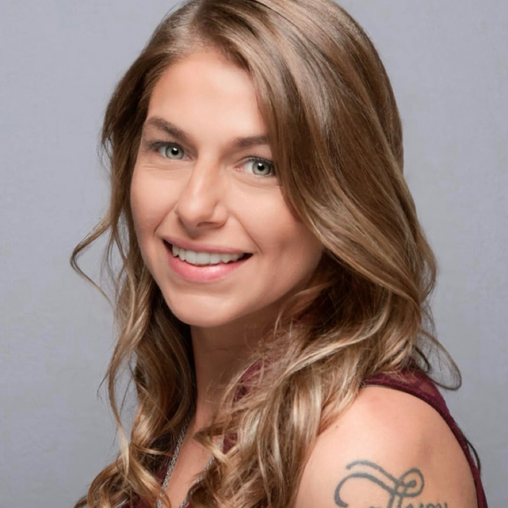 Larissa Dneaster