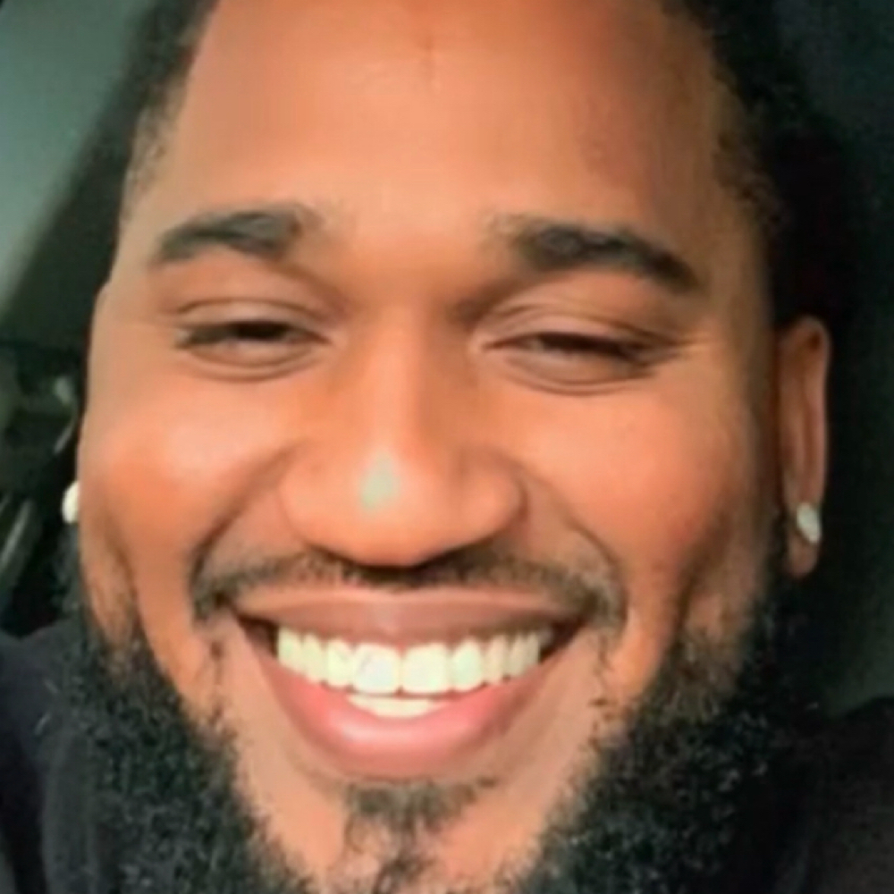 Lamont mckee at Nail Behavior Columbus (614) 302 - 2241 in Columbus, OH