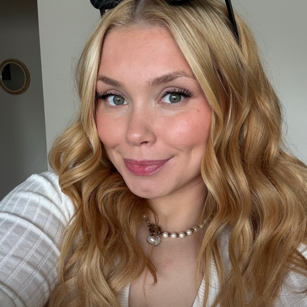 Mckayla Steffens at The Blowout Bar • Appointments: (631) 909-6366 in Commack, NY