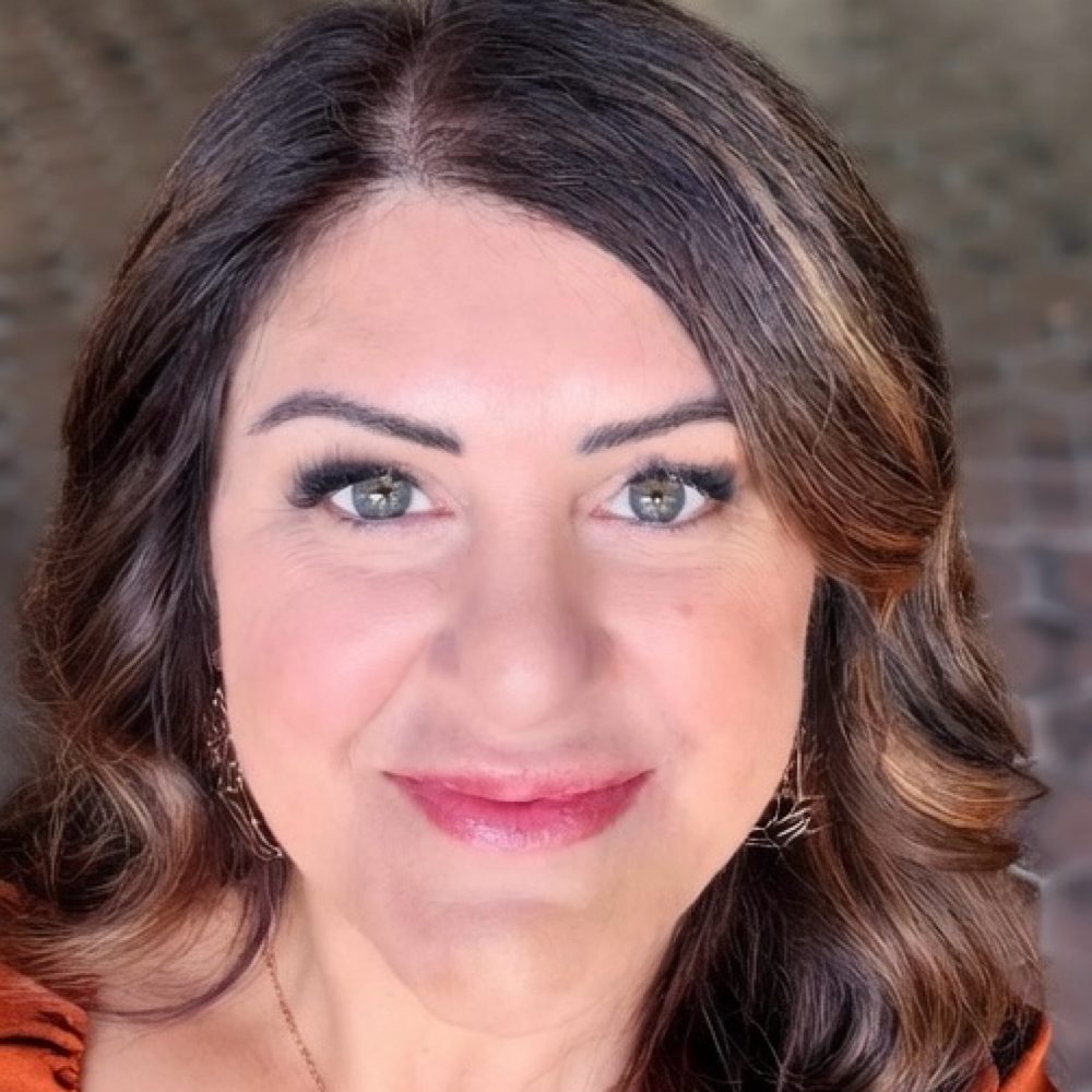 Alyce Doucet at Bayou Glow, LLC in Larose, LA