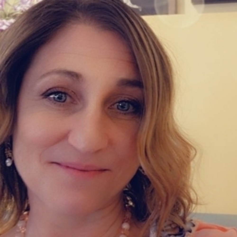 Melanie Buchanan at Crystal Lake Creatives & Selenite Soul Spa in Wooster, OH