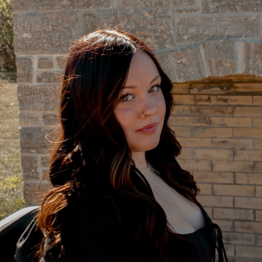 Emma Bennett at Paige & Co Hair Designs in Troy, MO