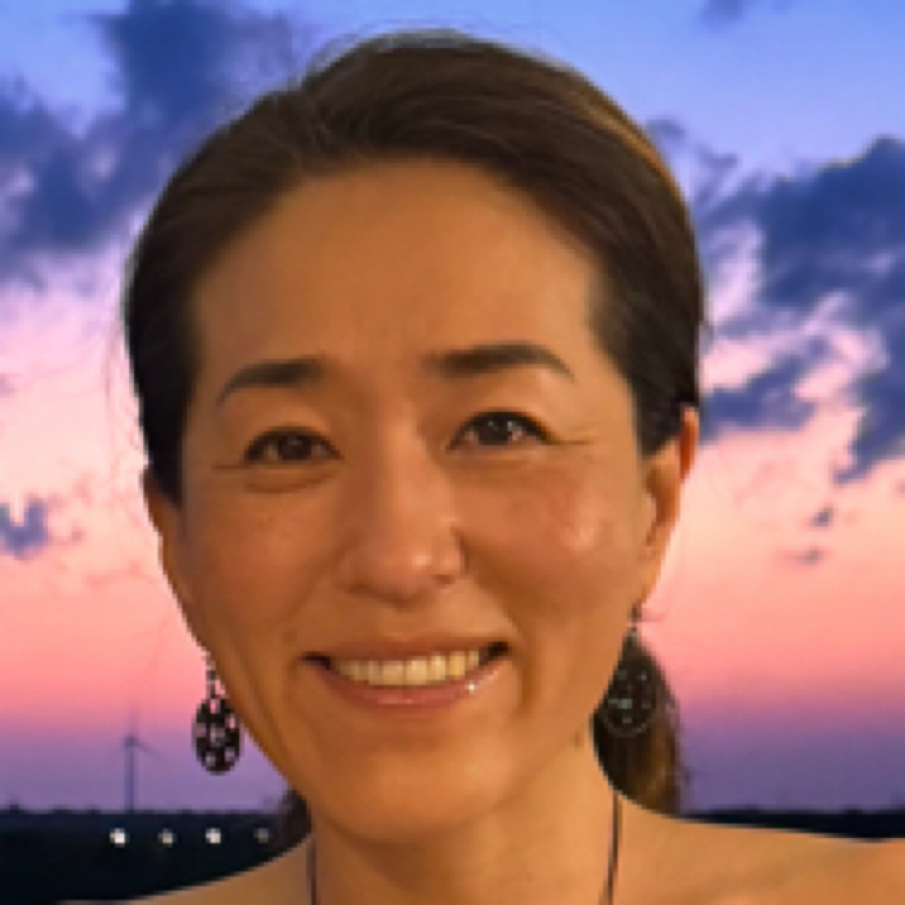 Stephanie Nam at Nail Café in Manasquan, NJ