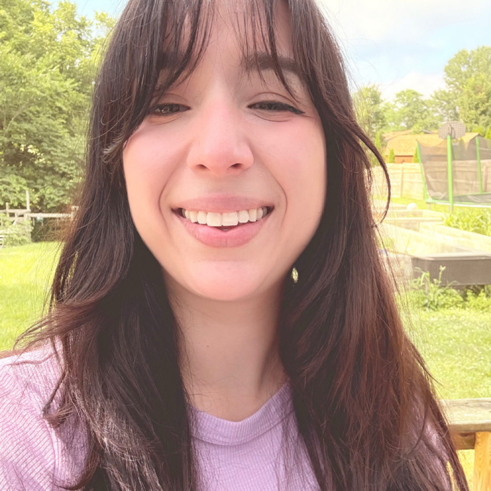 Zelda Lewellyn at Unity Hair Shop in Brazil, IN