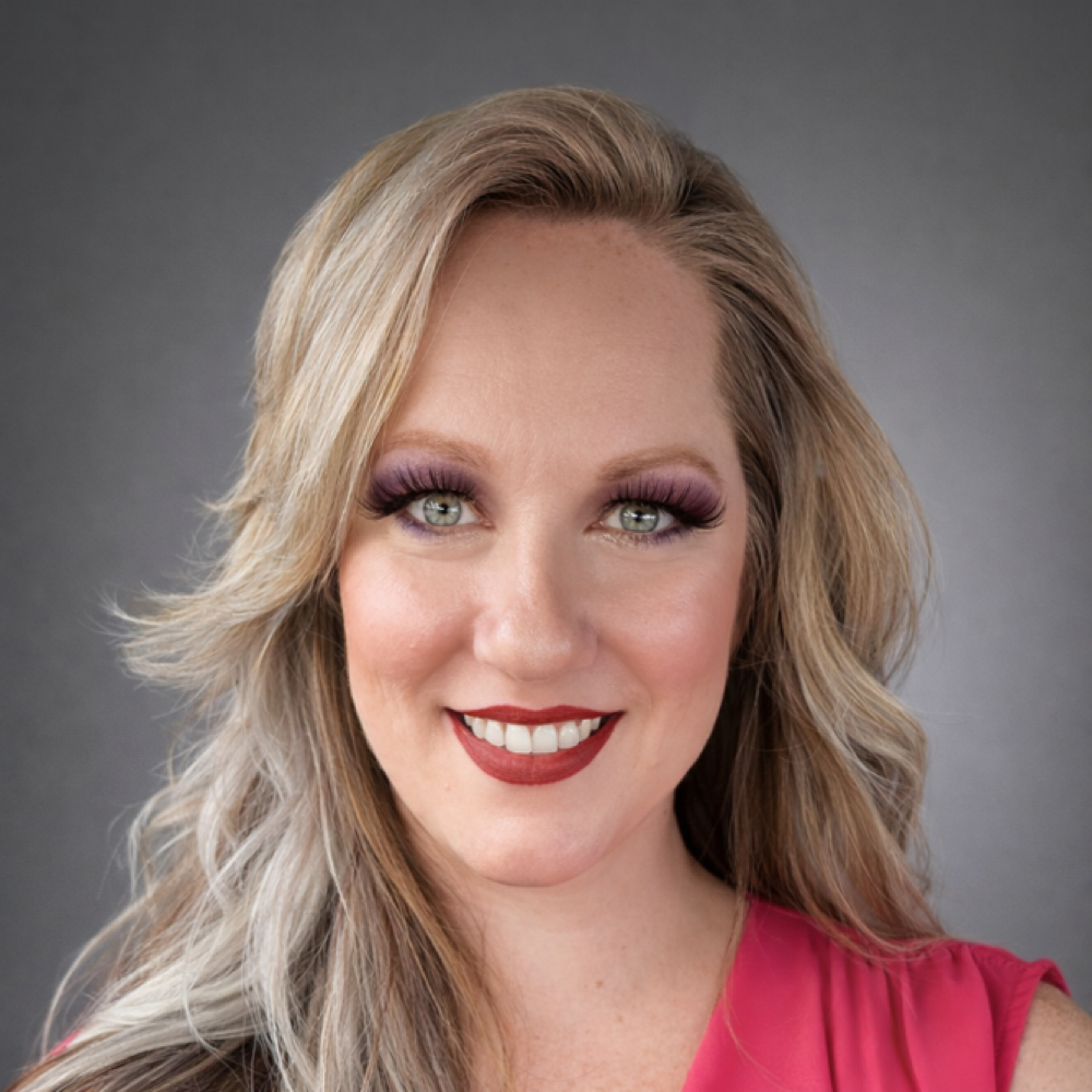 Stevie Toth at Torres Barber Studio in Bridge City, TX