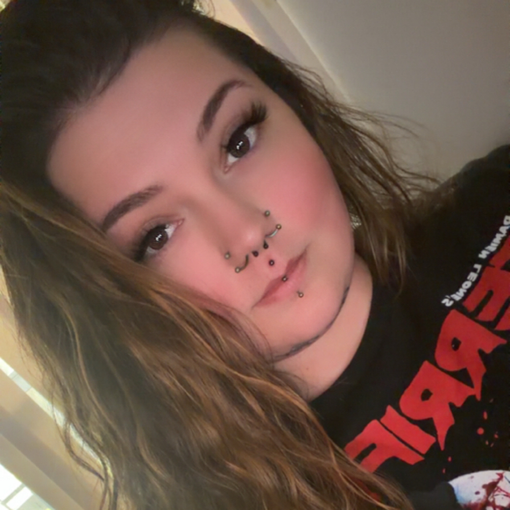 Nicole Berry at Custom Claws Beauty Spa in New Port Richey, FL